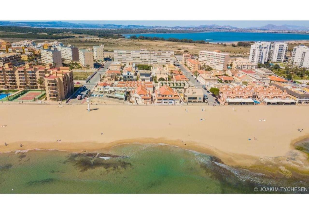 34 Retro Beach House - Alicante Real Estate トレビエハ エクステリア 写真